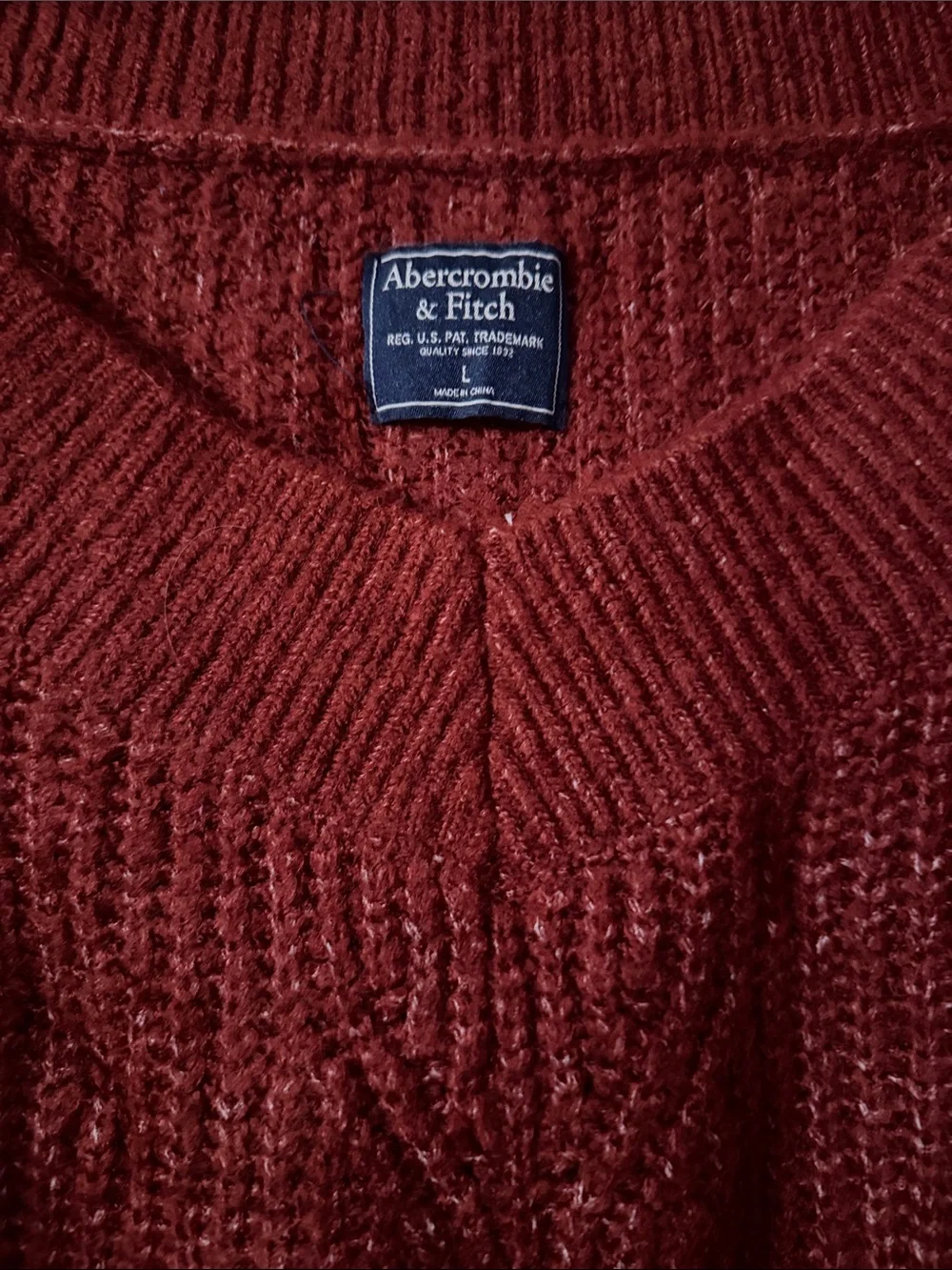 ABERCROMBIE & FITCH vintage burgundy sweater